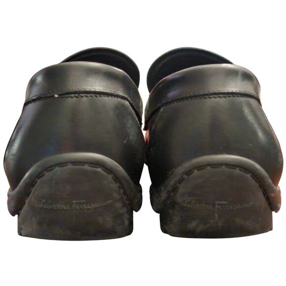 Ferragamo Gancini Loafers Womens 10 Black Leather Made In Italy Designer Shoes - Picture 6 of 9